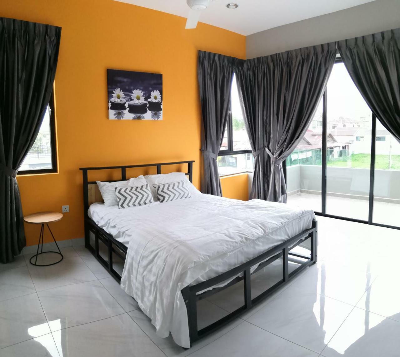 Re-Roomy Stay Ipoh Bagian luar foto